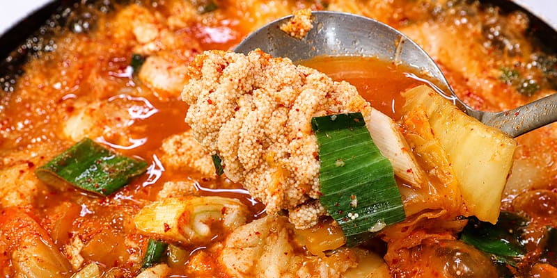 생물곰치국 김치 (2인이상)